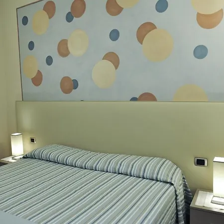 Abanyta Hotel *